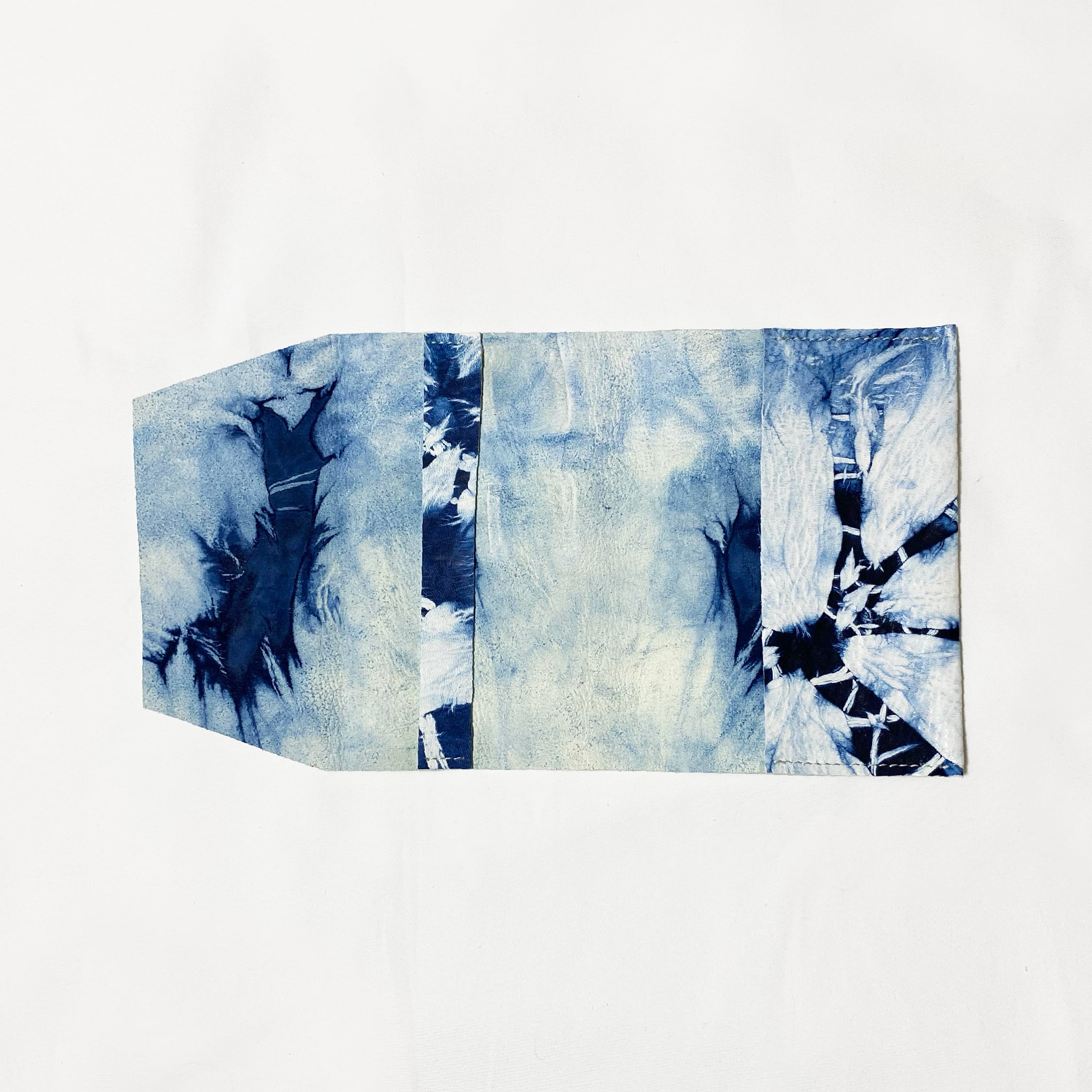 鹿革・藍染【ブックカバー】 | kagaribi