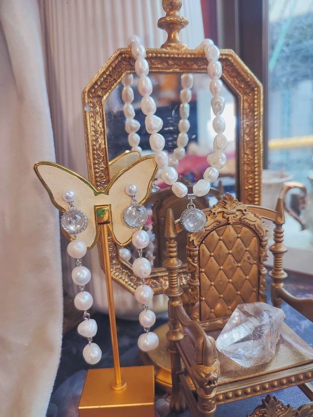 【DANCING MOONLIT PEARL DROPPED NECKLACE AND EARRING ／セット（XX342） 】