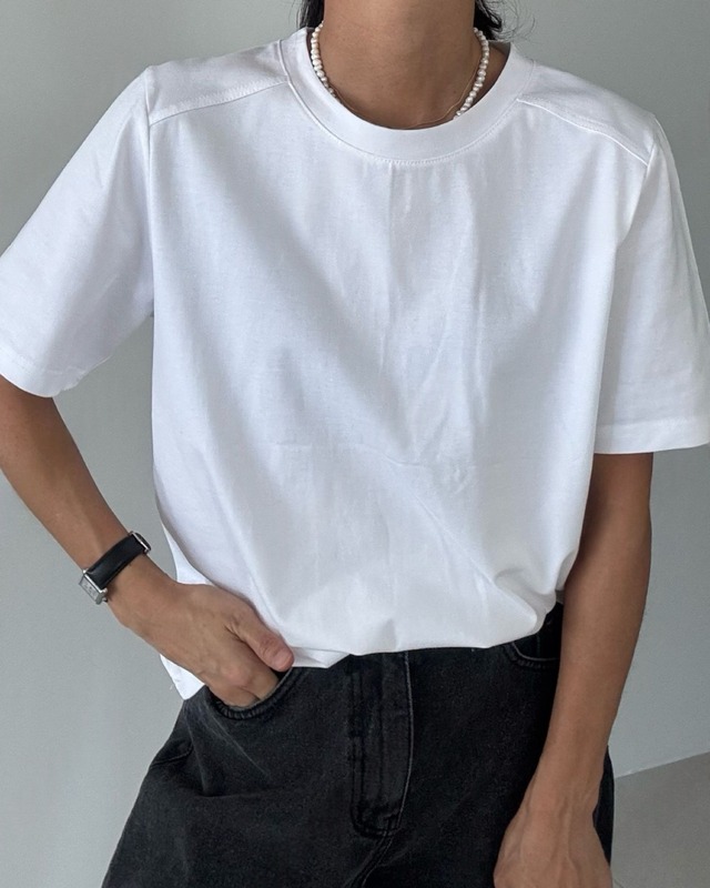 ベーシックコットンクルーネックTシャツ