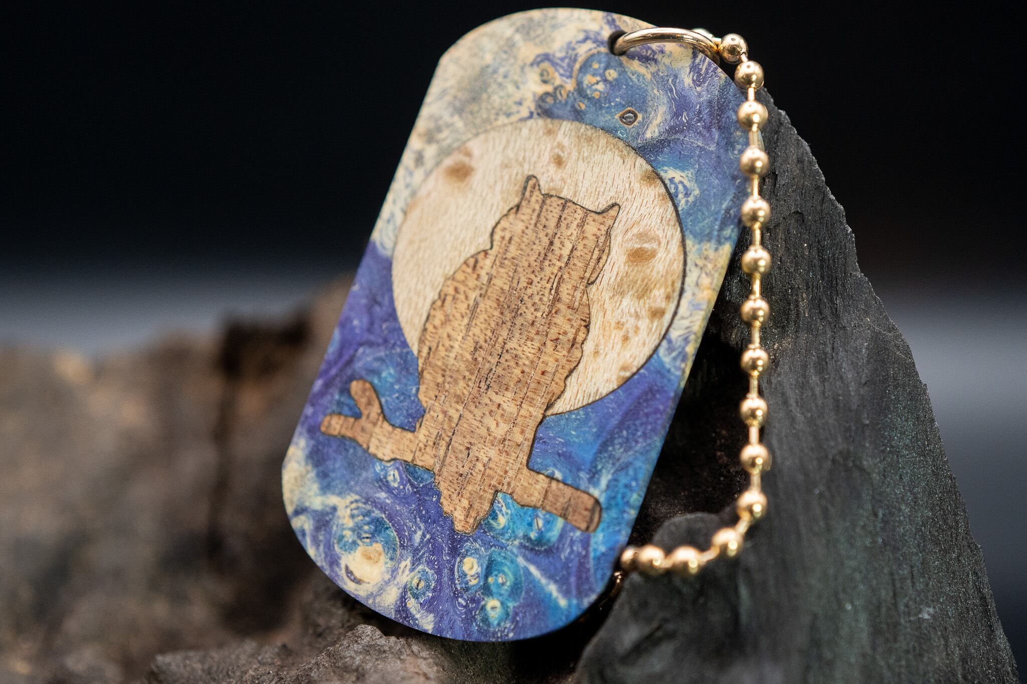 スタビライズウッド メープルバール ドッグタグ 象嵌 夜とミミズク