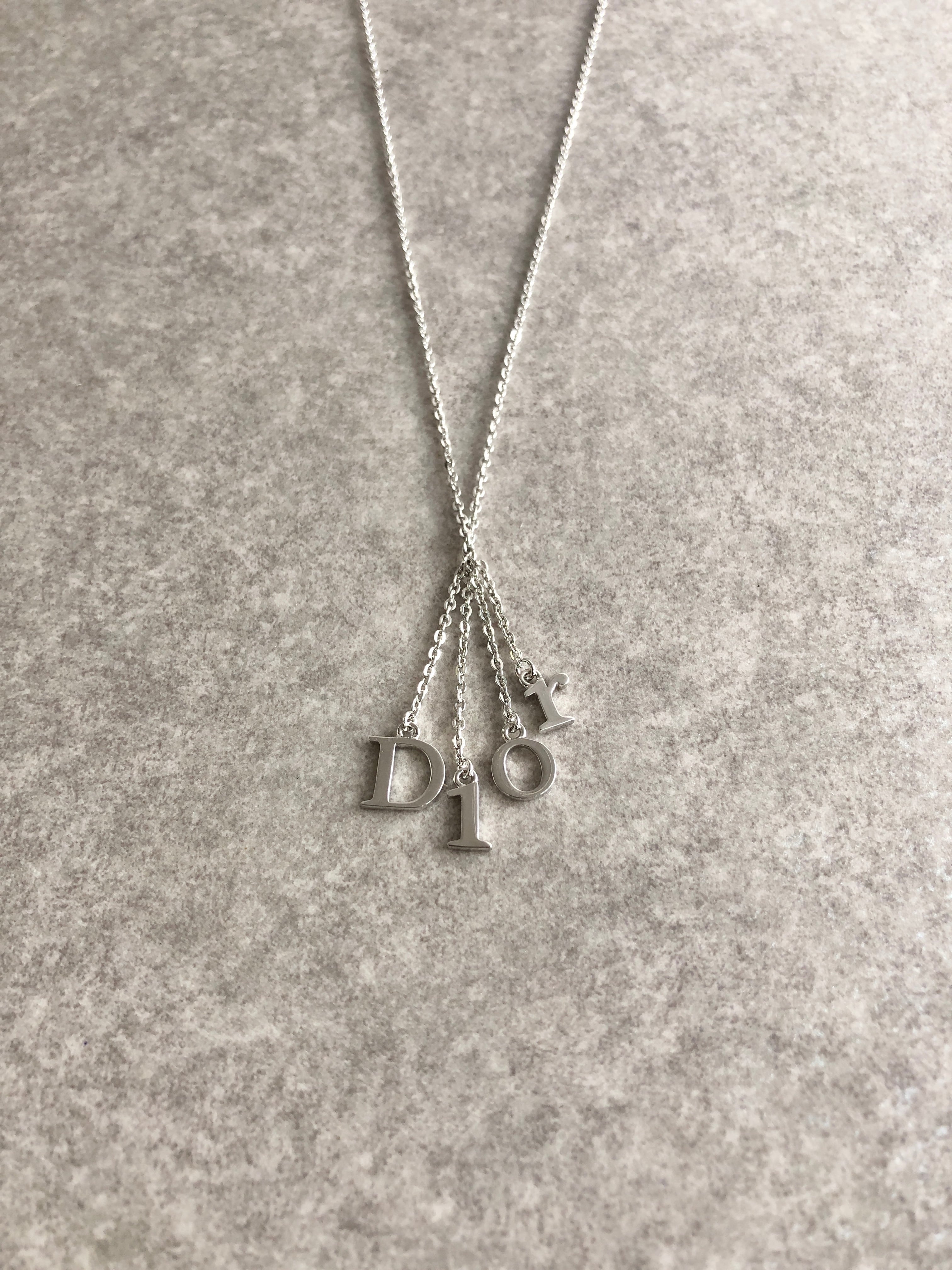 Christian Dior クリスチャン ディオール ネックレス シルバー Dior
