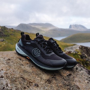 TOPO / TERRAVENTURE 5 GTX（テラベンチャー 5 GTX）/ Womens / Black Mint