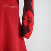 フラダンス 衣装 ワンピース ドレス レッド系 アロハスタンダード 日本製 バラ柄 花柄 ALOHA STANDARDS ワンショルダー 長袖 光沢 高級感 華やか 鮮やか 大人っぽい 上品 ハワイアン アロハ フラ ダンス レッスン 練習 ブラック系 黒 赤 大人用 フェミニン カジュアル エレガント おしゃれ 軽い ダンス衣装 フラ衣装 ワンピースドレス サテン ロング フレア スリム エレガントスタイル ステージ衣装 高級感