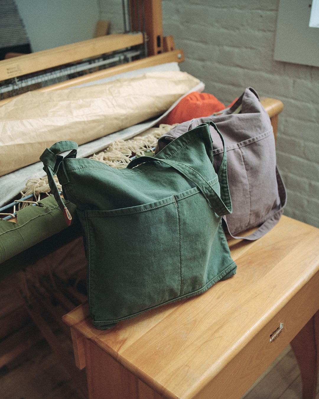 WARENFAUS, Magazine shoulder | not wonder store