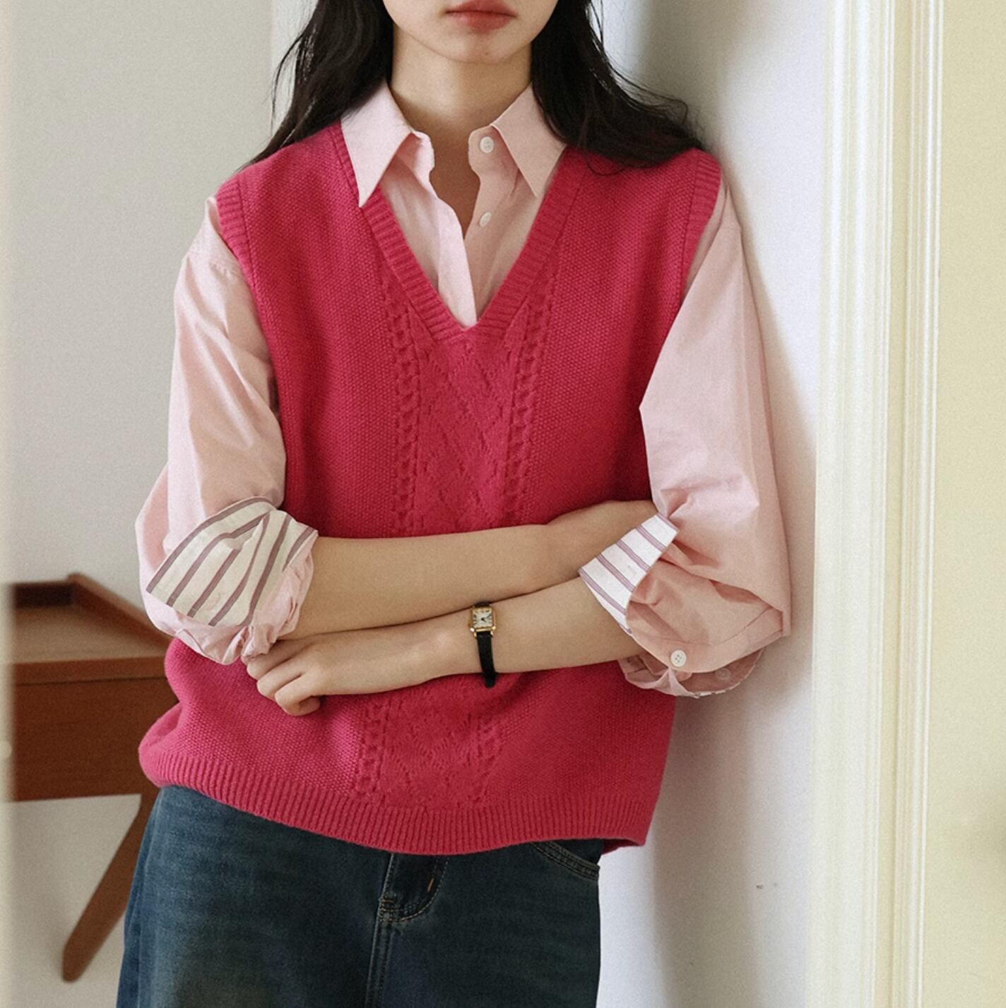 Seamless full wool luxury vest knit