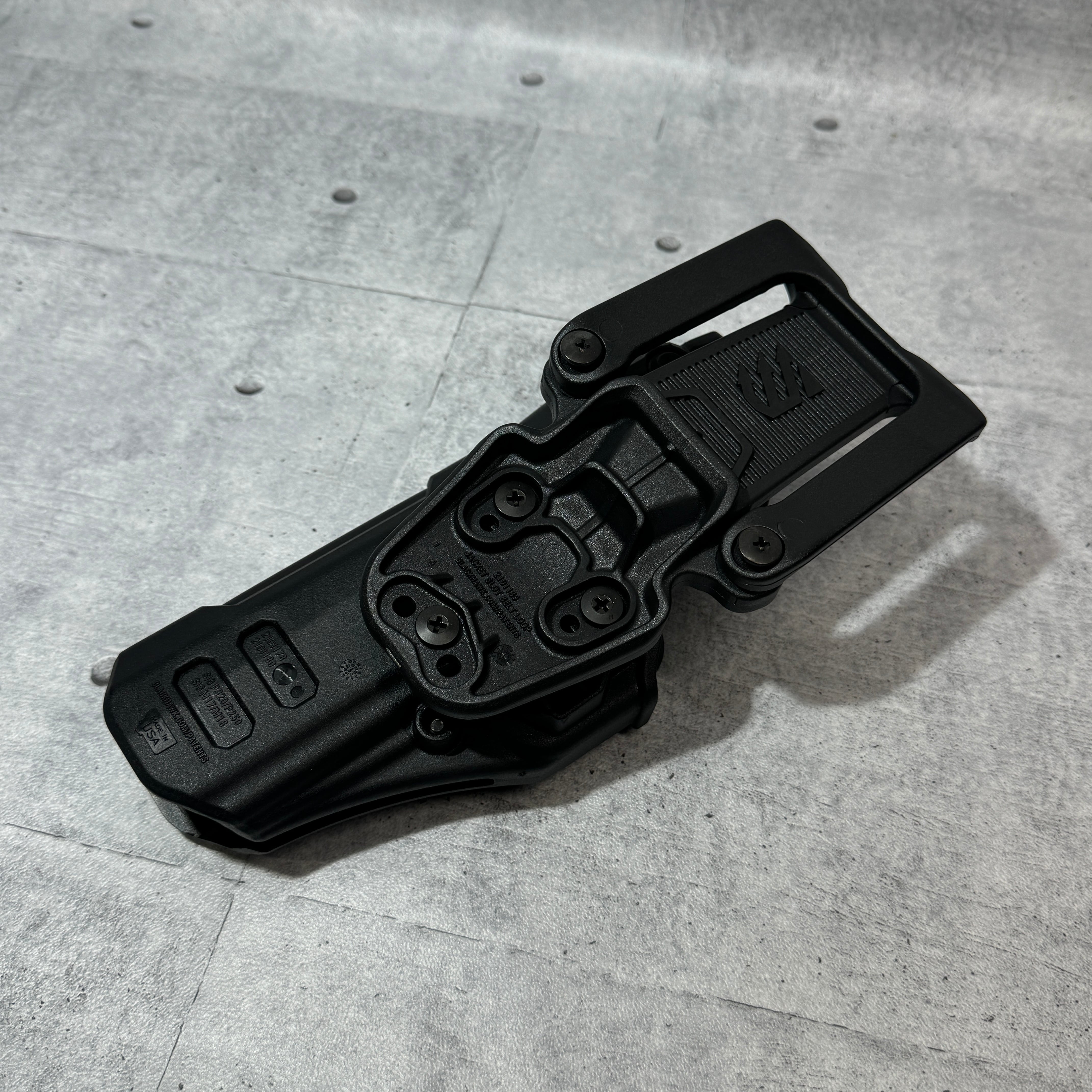 実物 BLACKHAWK ホルスター P320 SIG 東京マルイ BLACKHAWK / 44N561BKR T-SERIES L3D DUTY ホルスター SIG M17 M18