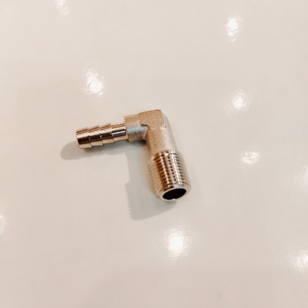 ホースコネクター● 1/8" ø6 ホースニップル エルボー