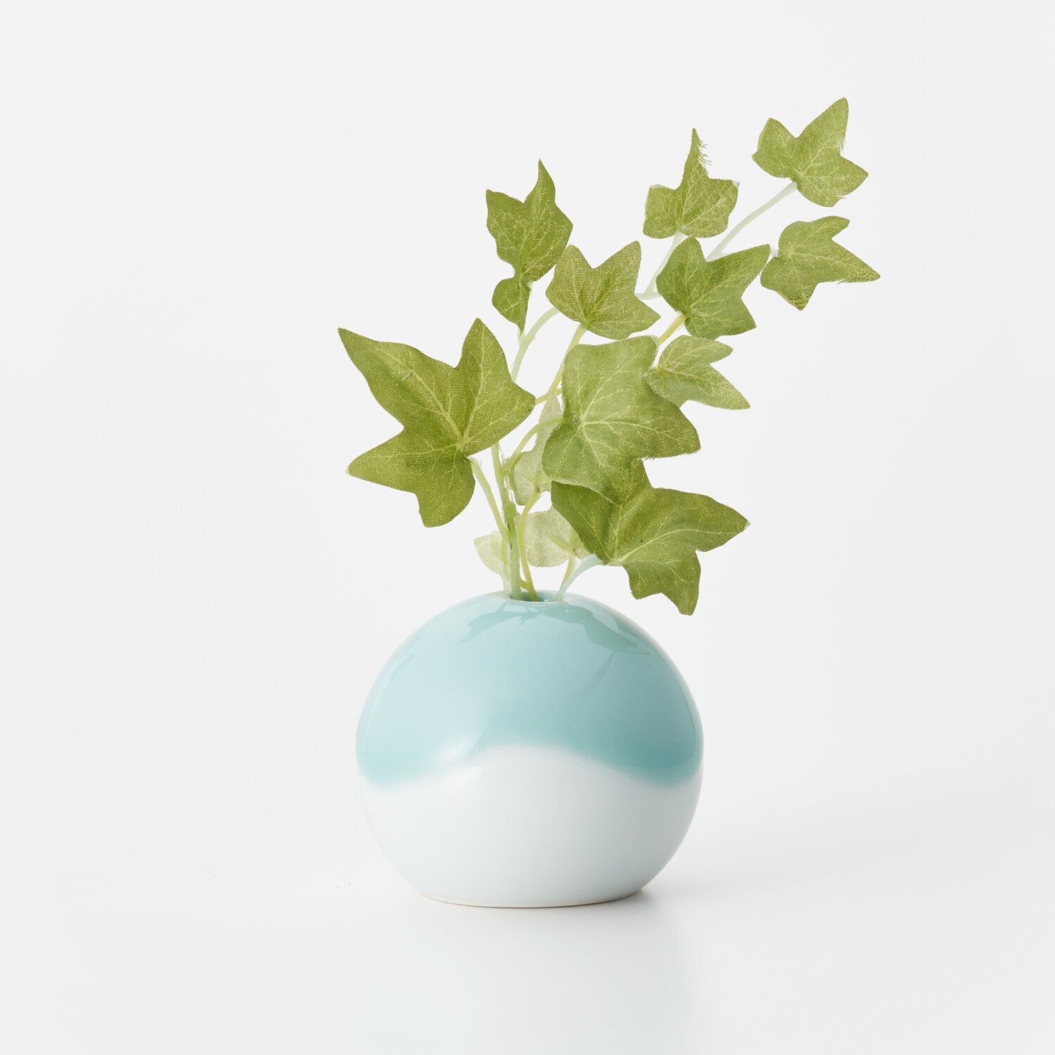 花入れ 青磁 No,69 青磁丸花入れ 小 | 大秀窯 オンラインショップ