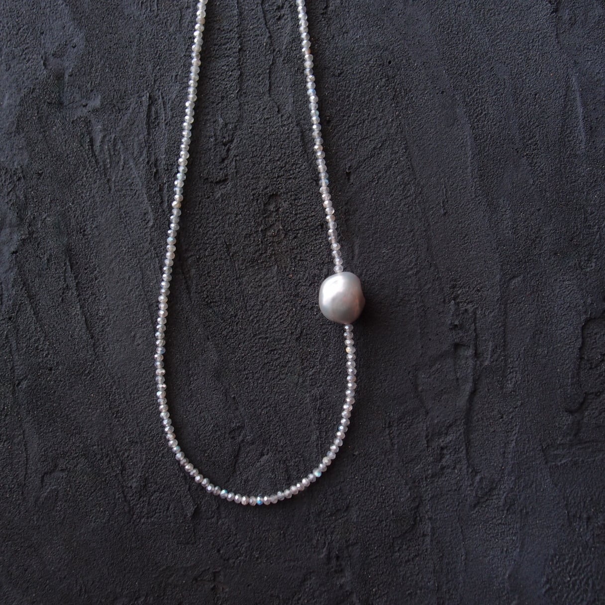 再入荷/Coated Labradorite × Pearl Necklace/ラブラドライト×パール ワンポイントネックレス