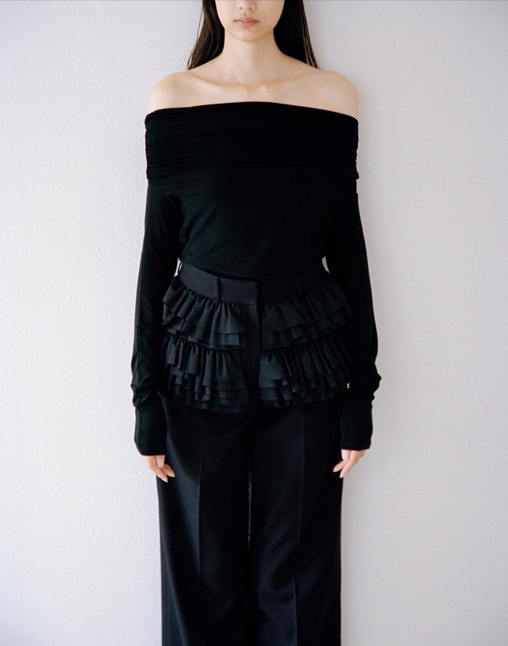 CLANE FRILLED SLACKS BLACK | FLICKA ASHIYA
