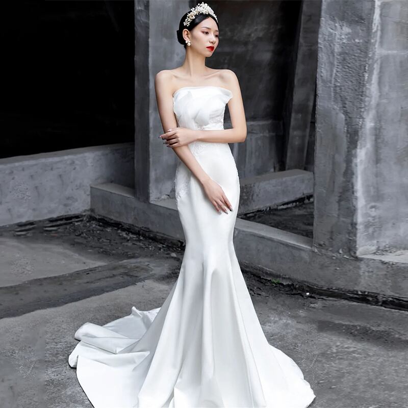 美品！フランス風 ウエディングドレス ホワイトベアトップ マーメイド  