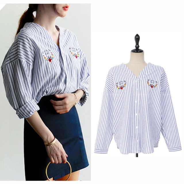 ノーカラー Vネック 花刺繍 ストライプシャツ