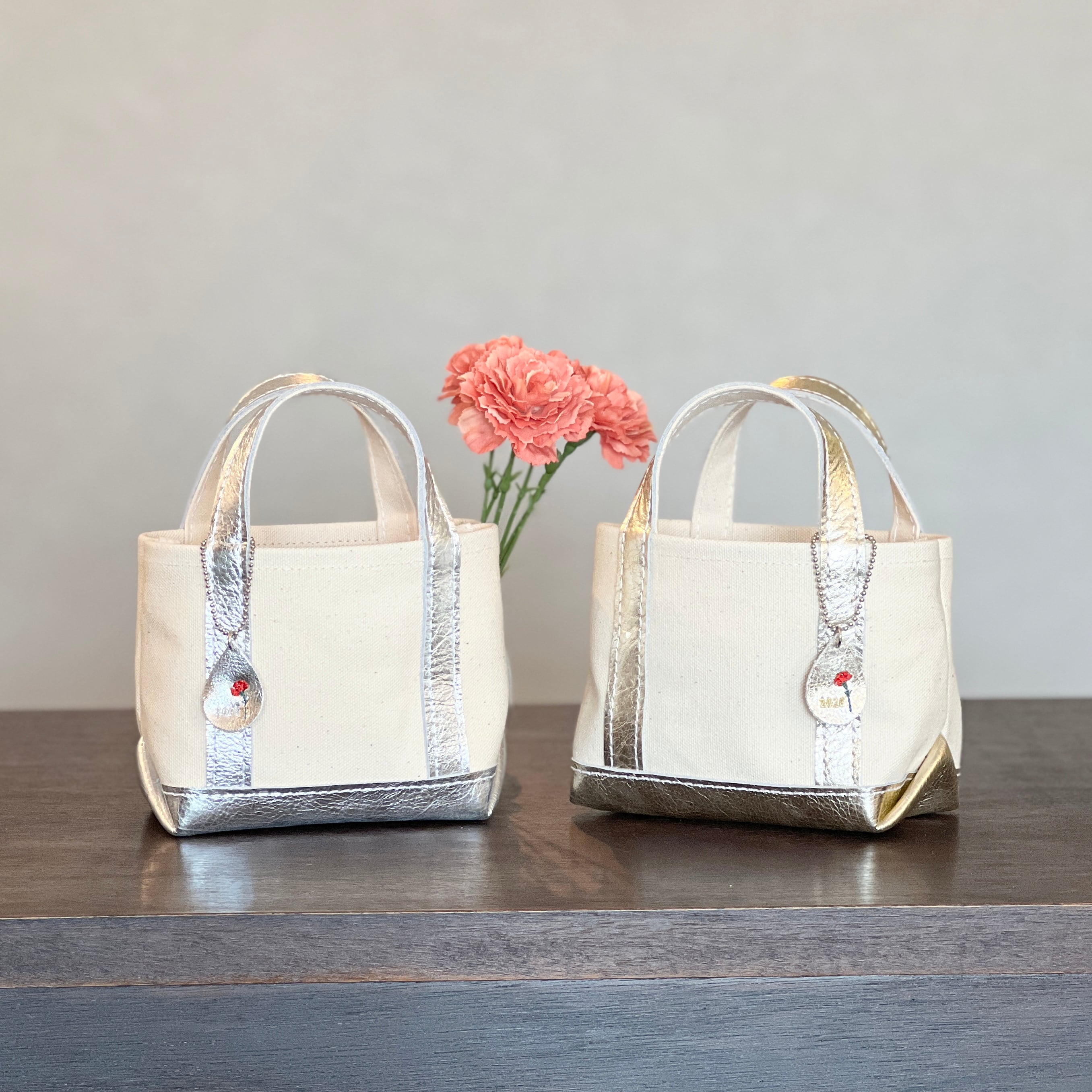 《母の日ギフトにも》キャンバス×レザー マイクロミニ トート