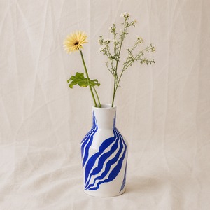 FLOWER VASE - Porcelain Leaf Bottle Vase