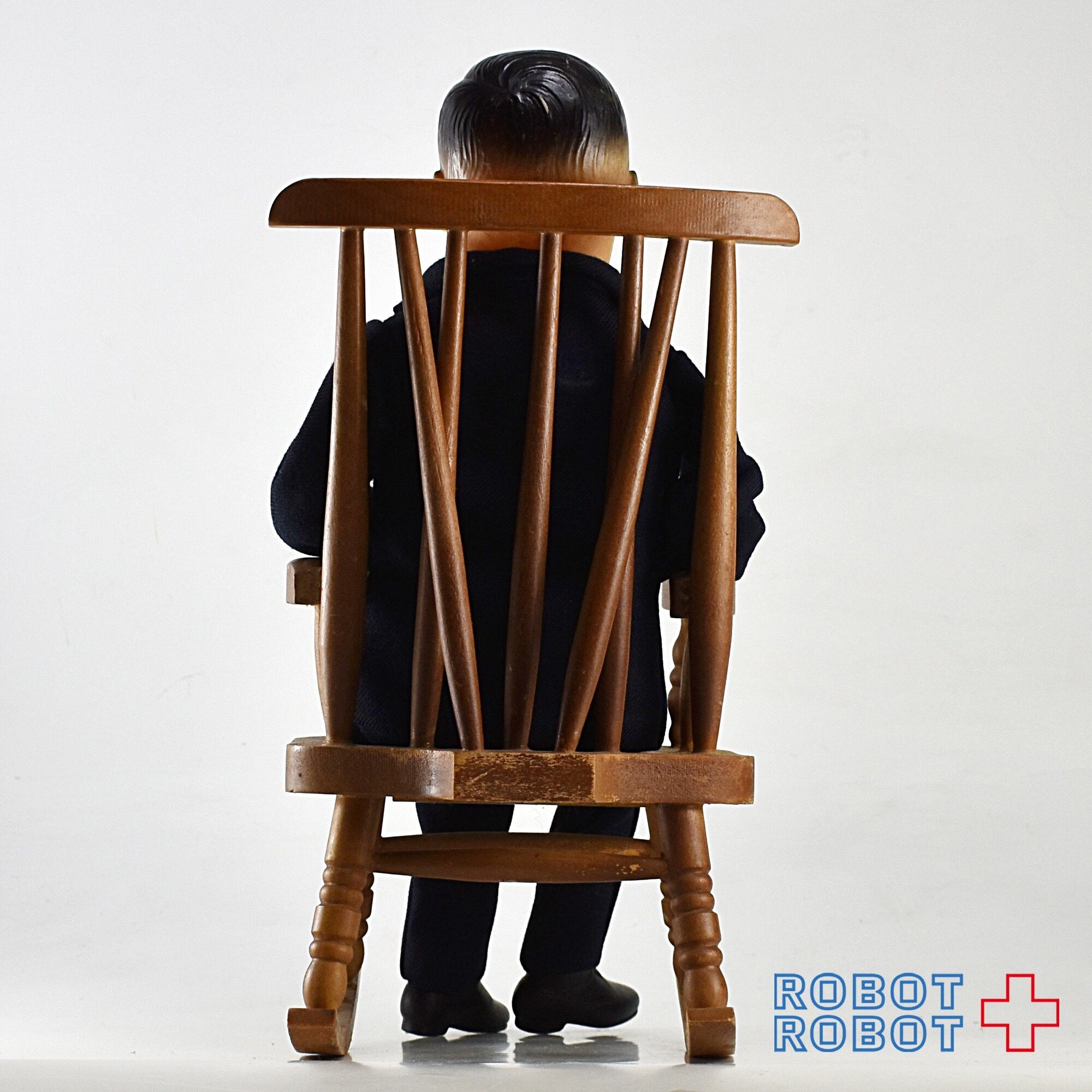 ケネディー大統領 ロッキングチェア 人形 ドール フィギュア | ROBOTROBOT