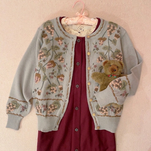 grape embroidery knit cardigan