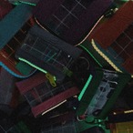 vibram micro case (black×gray) with white glowing zip