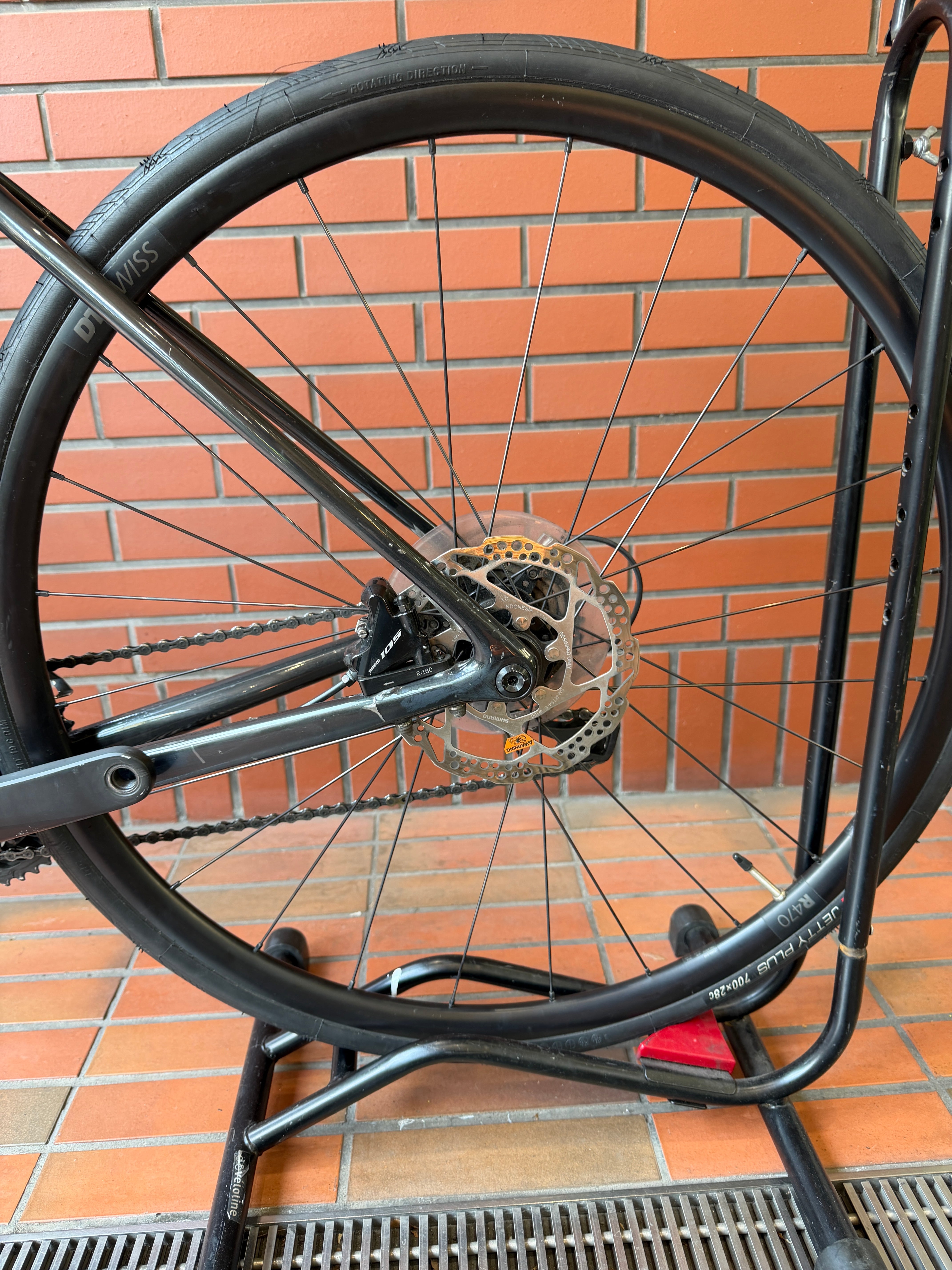 SPRv14) Specialized TARMAC SL6 SPORT-SHIMANO 105 / 最高の走行特性