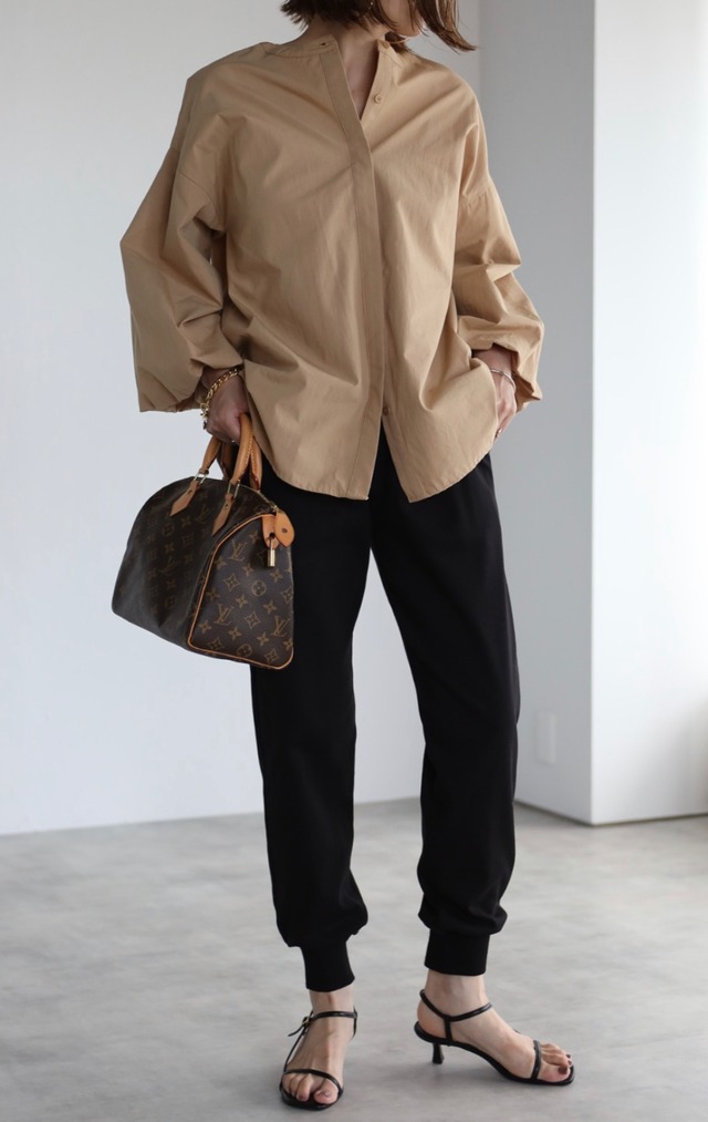 裾スリットジョガーパンツ