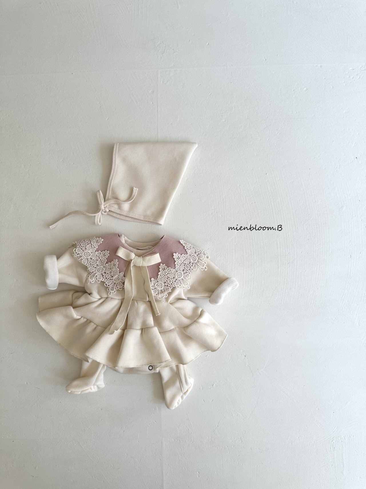 mien bloom B［取寄］chacha suit (bonnet set) 26winter