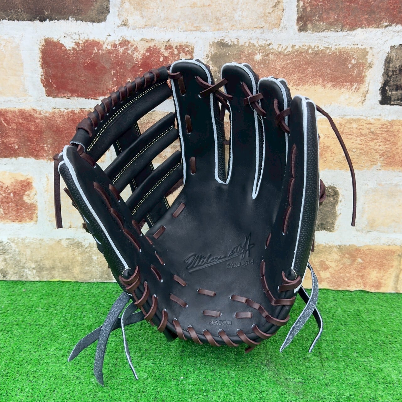 大人気】 Wilson staff 軟式グローブ D8型 WBW102989 WBW102991 型付け