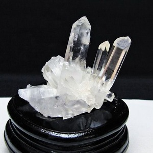 水晶 クラスター マダガスカル産 台座付属 水晶 原石 一点物 182-9399