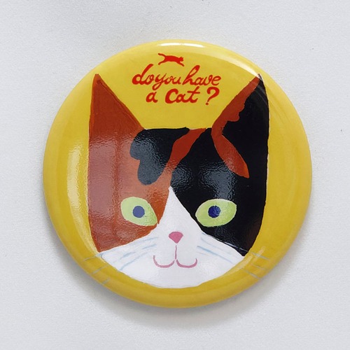 森邦保作品 猫マグネット L06（三毛猫イメージ）ロゴマーク付きです。