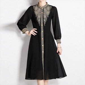 【送料無料】 ドレス ロングドレス ワンピース 衣装 ロング ひざ丈 ミモレ 袖あり 長袖 クルーネック Aライン フレア エレガント 上品 可愛い きれいめ シンプル カジュアル シック コンサバ 華やか 刺繍 おしゃれ お洒落 レトロ 主役級 こなれ感 高見え 高級感 春 20代 30代 40代 レディース 女性用 ママ服 ママコーデ 結婚式 二次会 パーティ 演奏会 誕生日会 普段使い ファッション 体型カバー 定番 着痩せ M L XL XXL ゆる ブラック 黒 大人カラー モノトーン