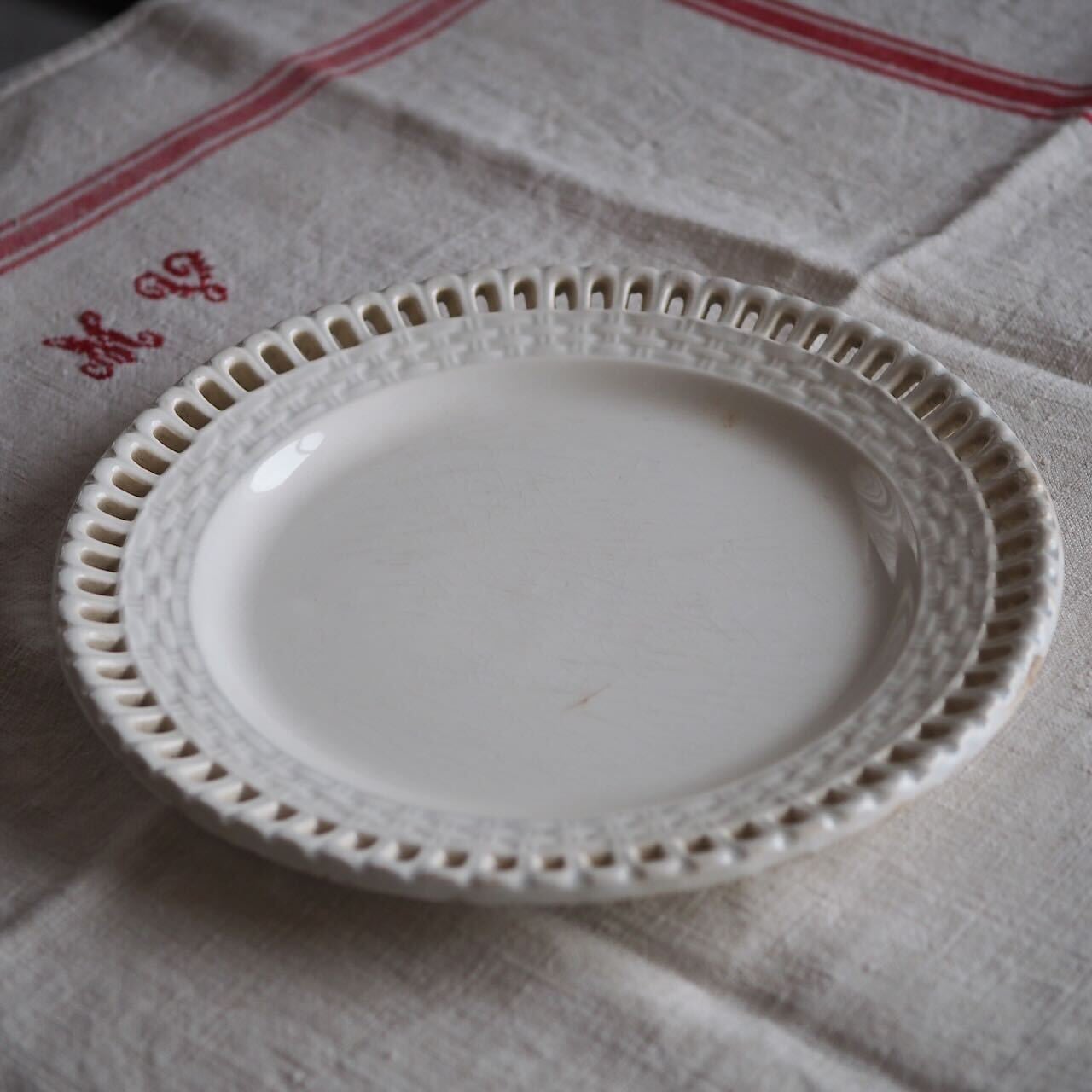 サルグミンヌ　パニエプレート フランス アンティーク/サルグミンヌ窯/EGLANTINE 野薔薇の平皿プレート