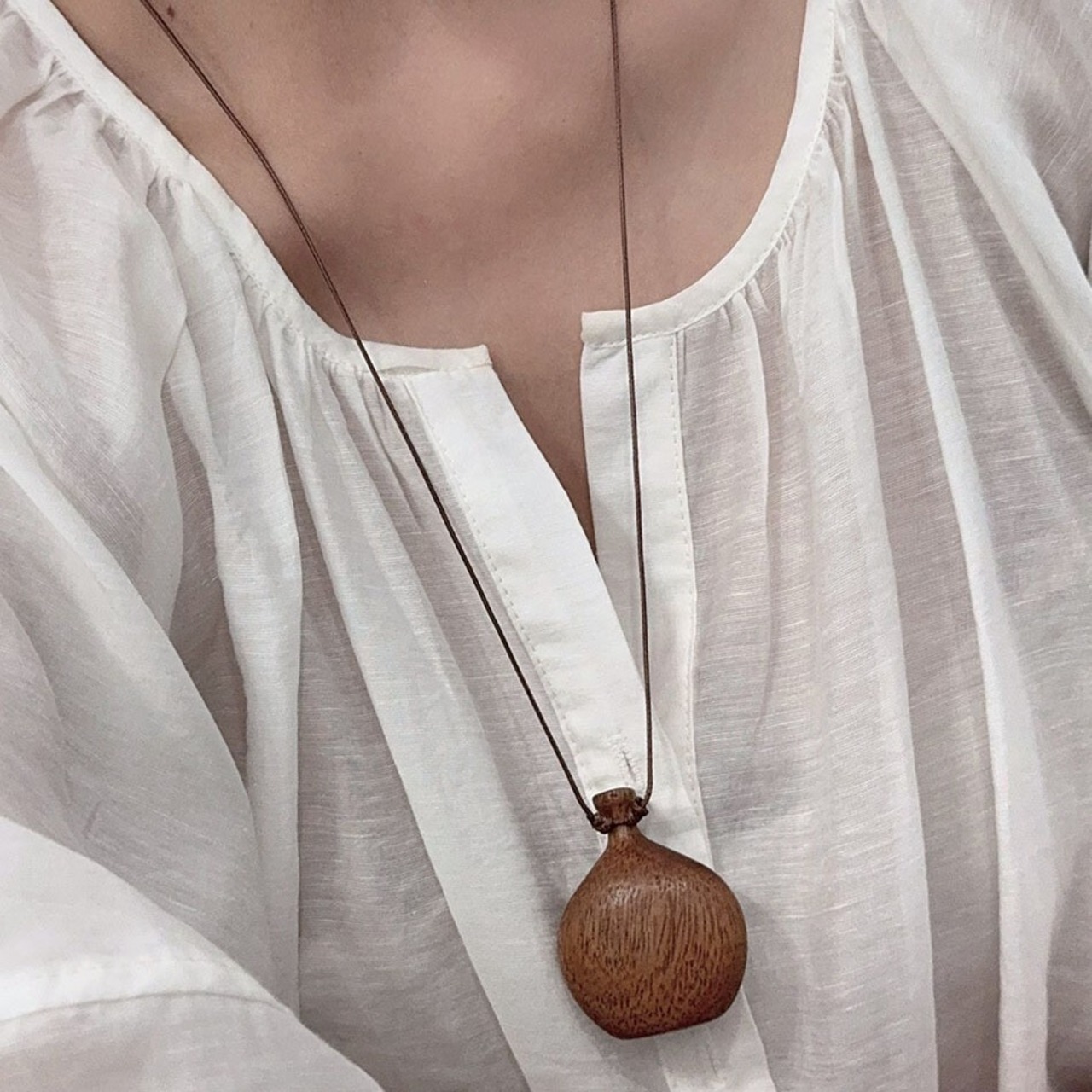 Wooden Flagon Long Necklace / ウッド フラゴン ロング ネックレス