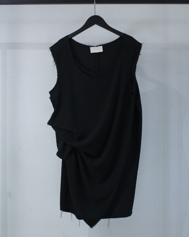 【Caka BLACK】Draping Design Pullover No Sleeve Shirt