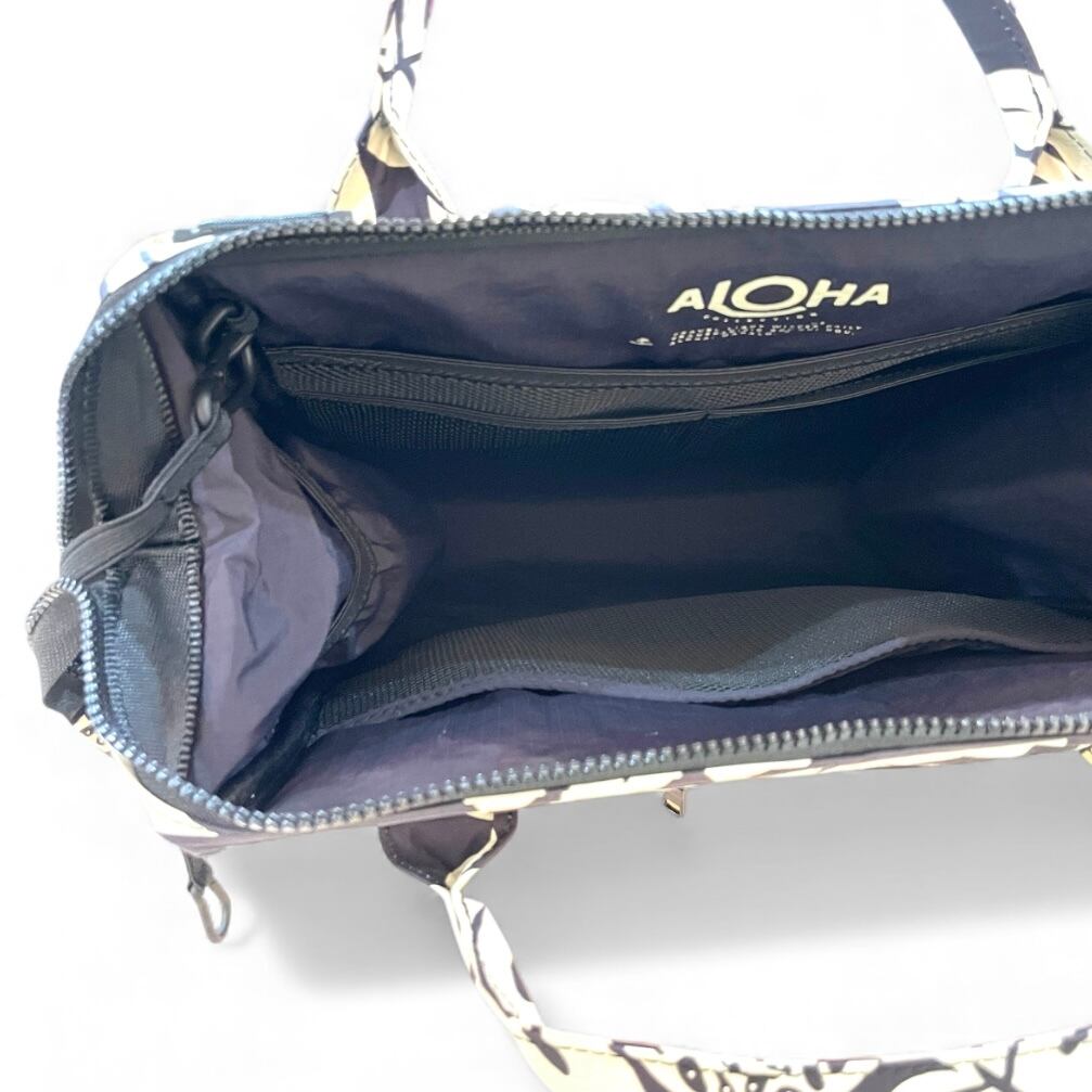 ALOHA COLLECTION】 ル・ベベ リュック SALINA ママバッグ 多機能