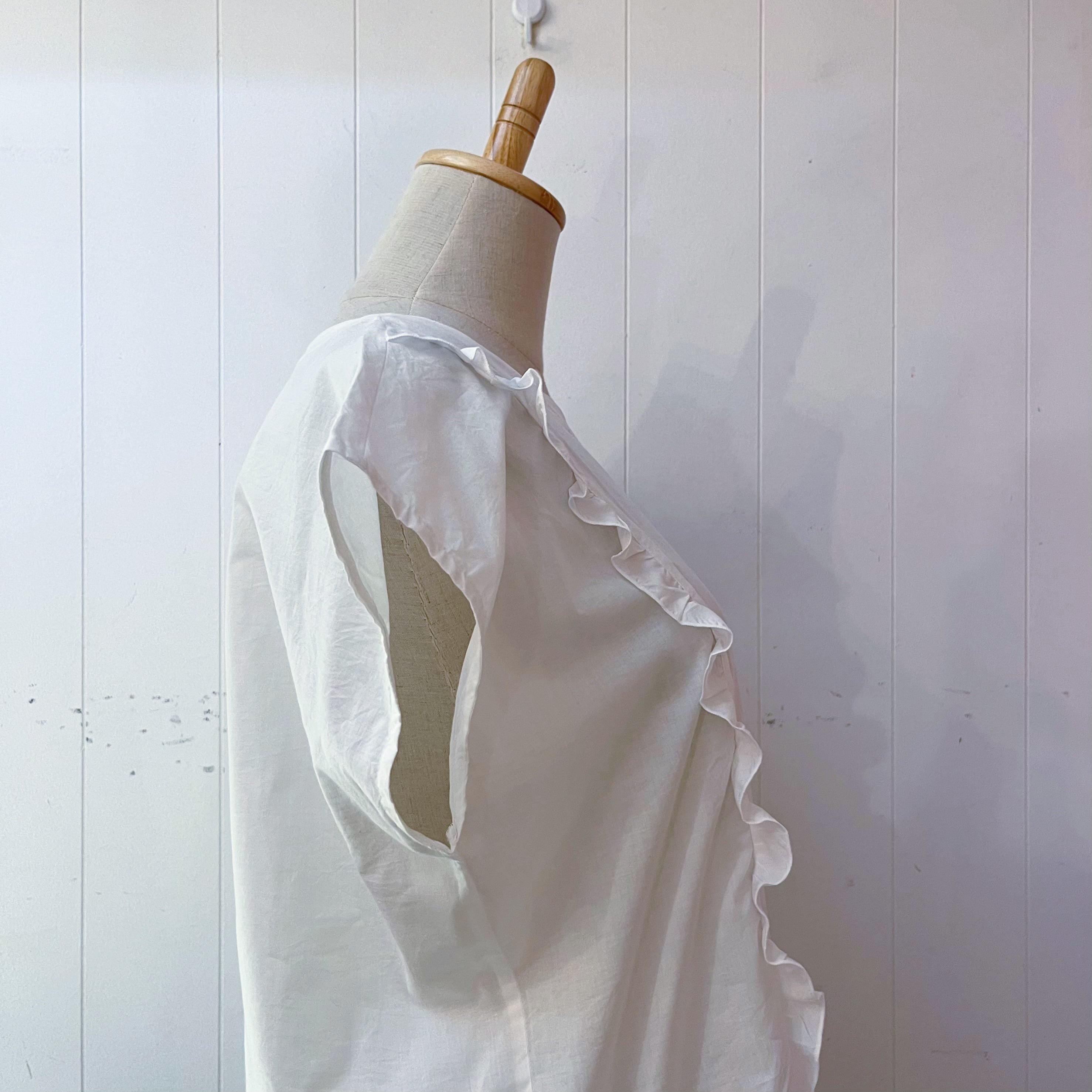 ribbon embroidery frill white blouse