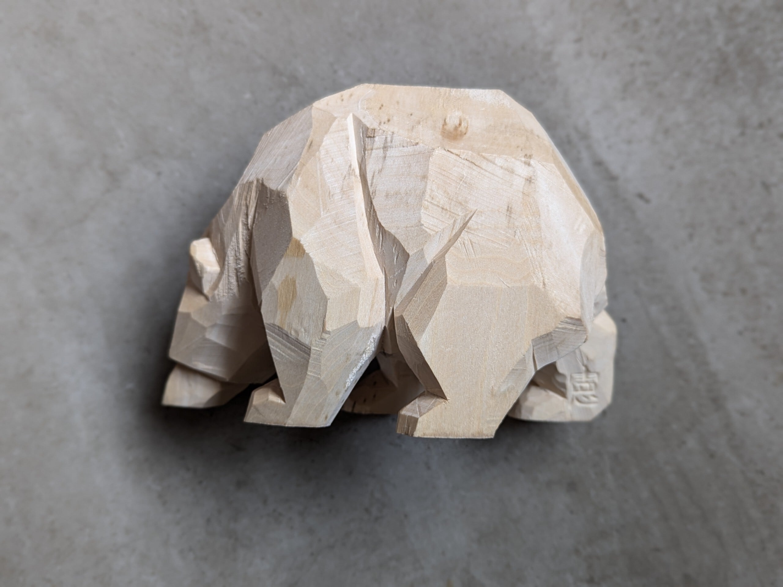 佐藤憲治 這い熊 ＃11「老熊」 | 木彫りの熊 | inoya | Basic Life