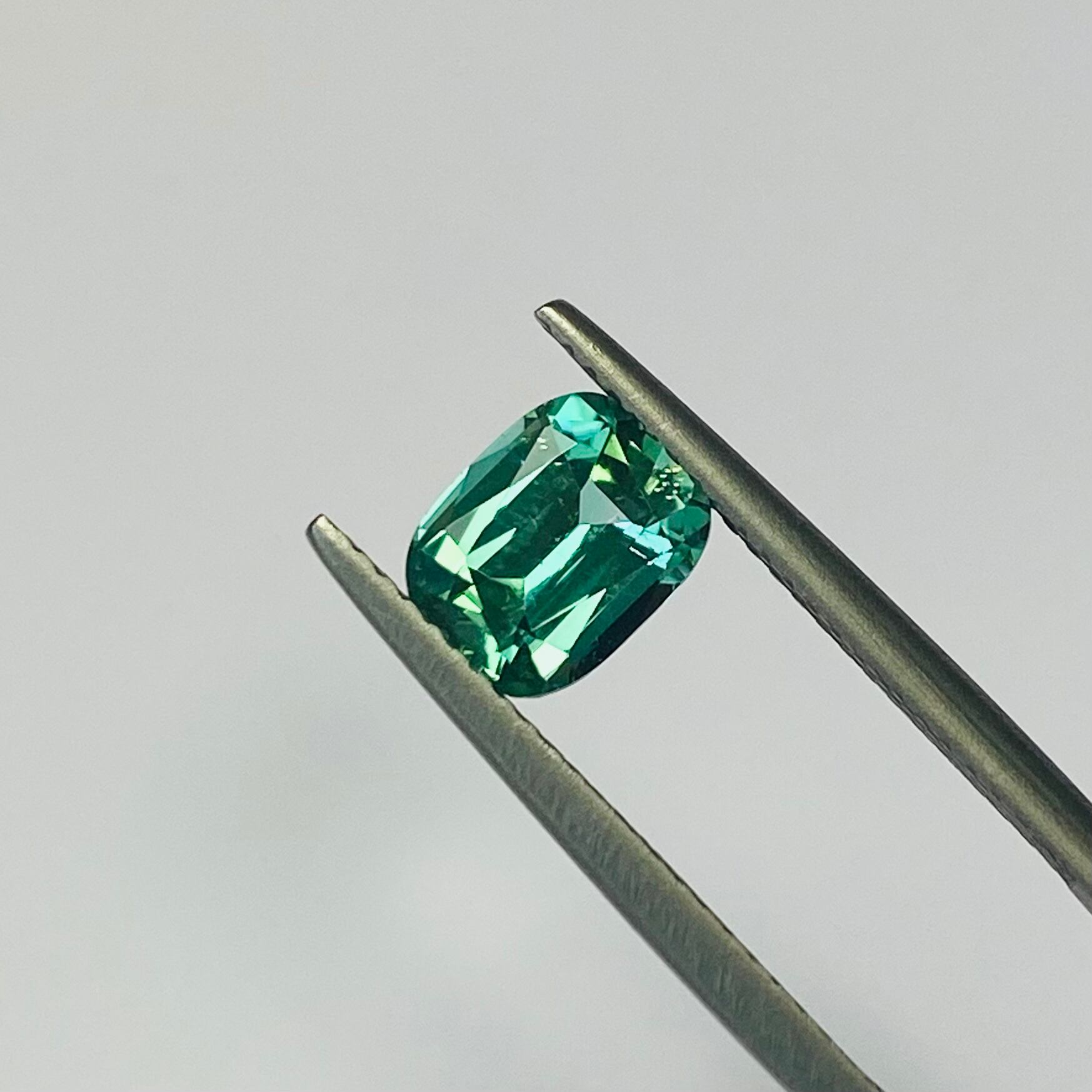 ビーチでわいわいラグーンカラートルマリン