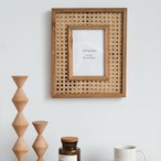 日本製 ラタン フォトフレーム 17.78cm 7インチ 長方形 壁掛け 写真フレーム 額縁 写真 撮影用 装飾 フレーム 無垢材 和風 モダン ギフト 茶色 ブラウン ナチュラル 木製