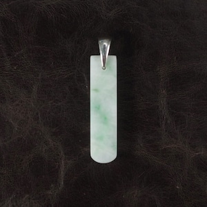 糸魚川翡翠 淡緑 ペンダントトップ 6.2g  Itoigawa pale green Jadeite pendant top