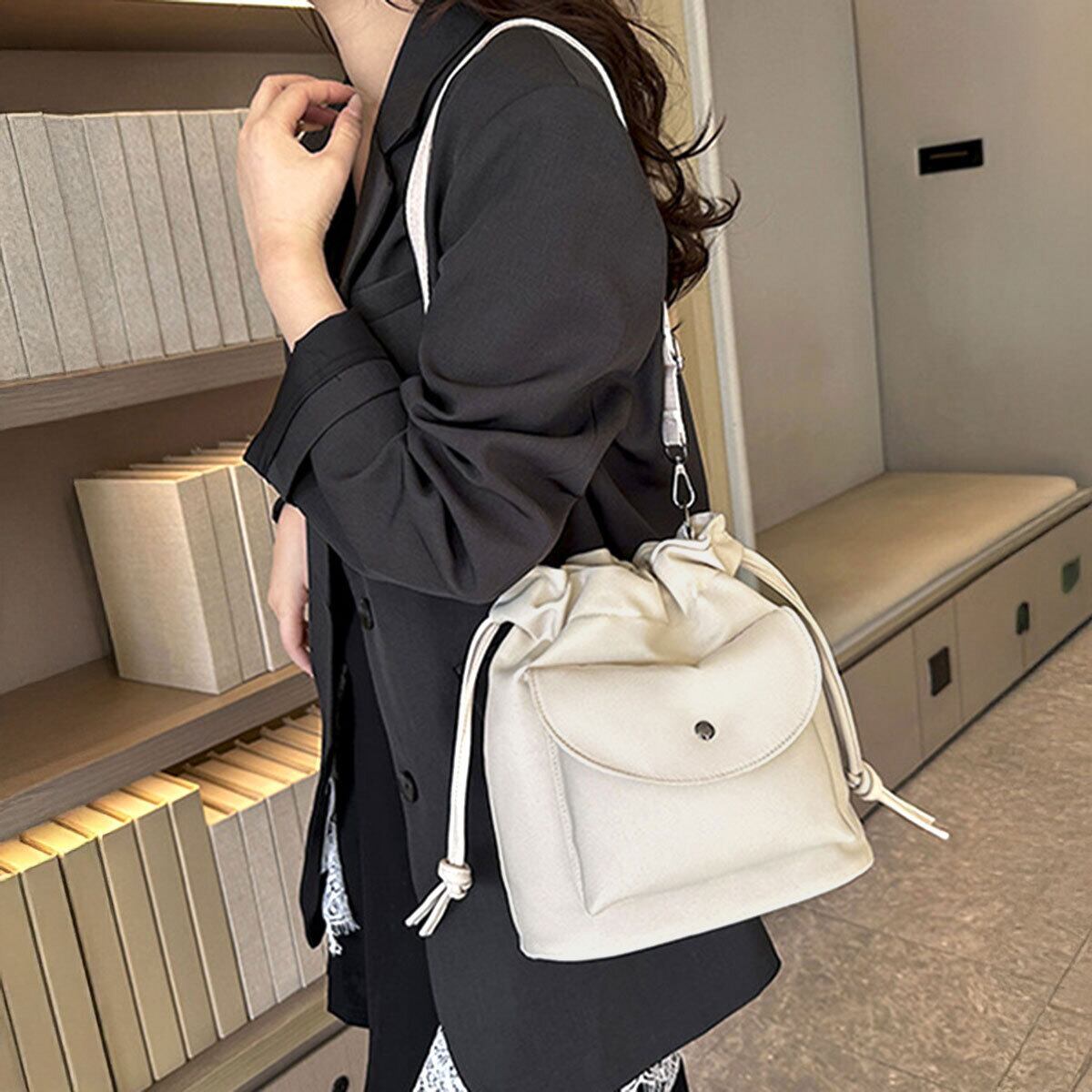 バケットバッグ ショルダー レディース 韓国 キャンバス バッグ おしゃれ 大人 かわいい カジュアル 通勤 通学 巾着バッグ コンパクト 小さめ 軽量 大人可愛い 大人女子