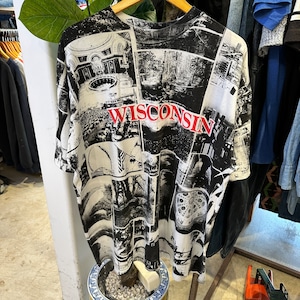 Ⓝ1990'S OLD WISCONSIN FULL PRINT T-SHIRT