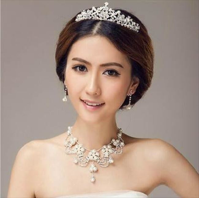 ヘッドドレス 髪飾り ウェディング パール ブライダル セット 花 フラワー ティアラ イヤリング ネックレス レディース チョーカー ペンダント 襟 フォーマル クロス ビジュー ヘッド パールビジュー 二次会 おしゃれ かわいい ヘアアクセサリー ヘッドアクセ S964