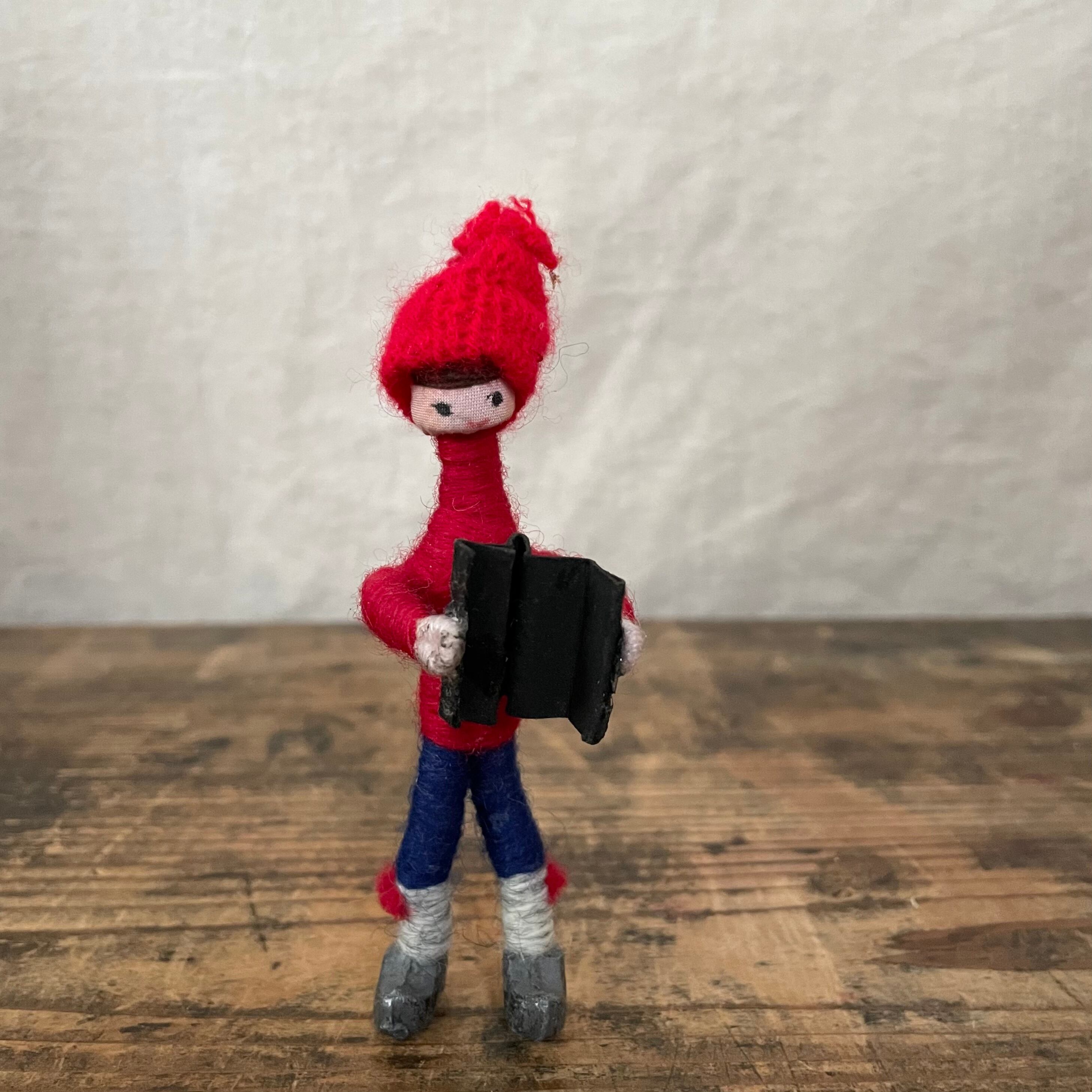 本読みニットガール