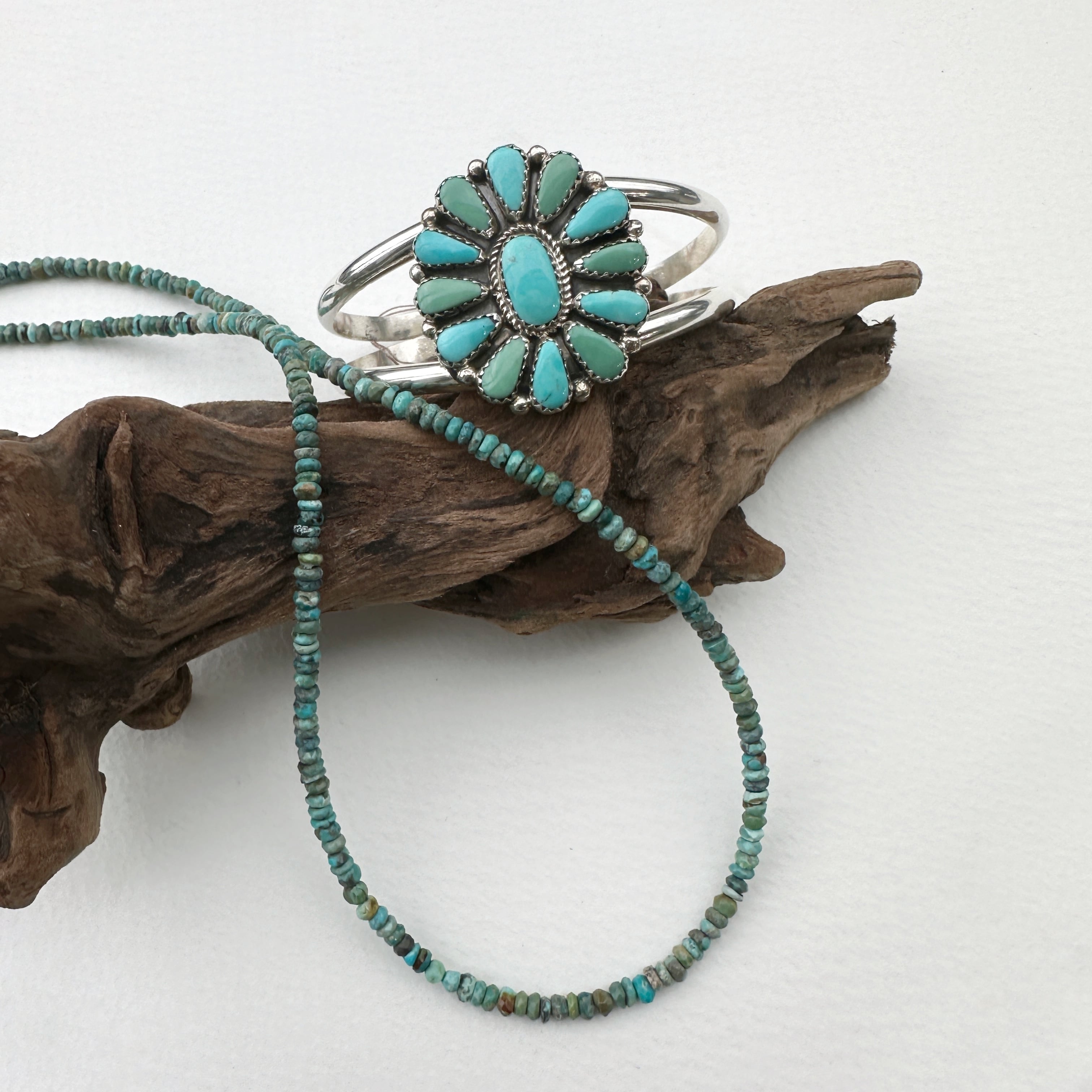 Indian Jewelry 》 【一点物再入荷】ターコイズ フラワー バングル