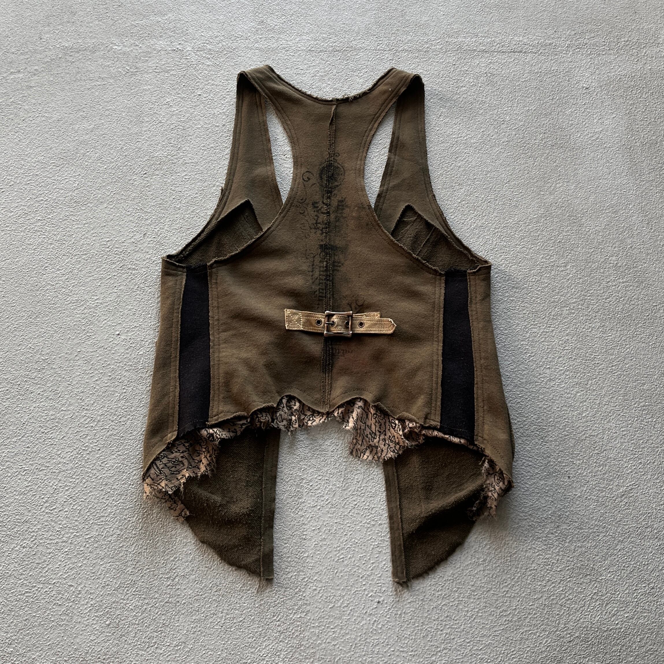 2000s archive 14th addiction concho-vest | lev.market 2000s archive 14th addiction concho-vest | lev.market