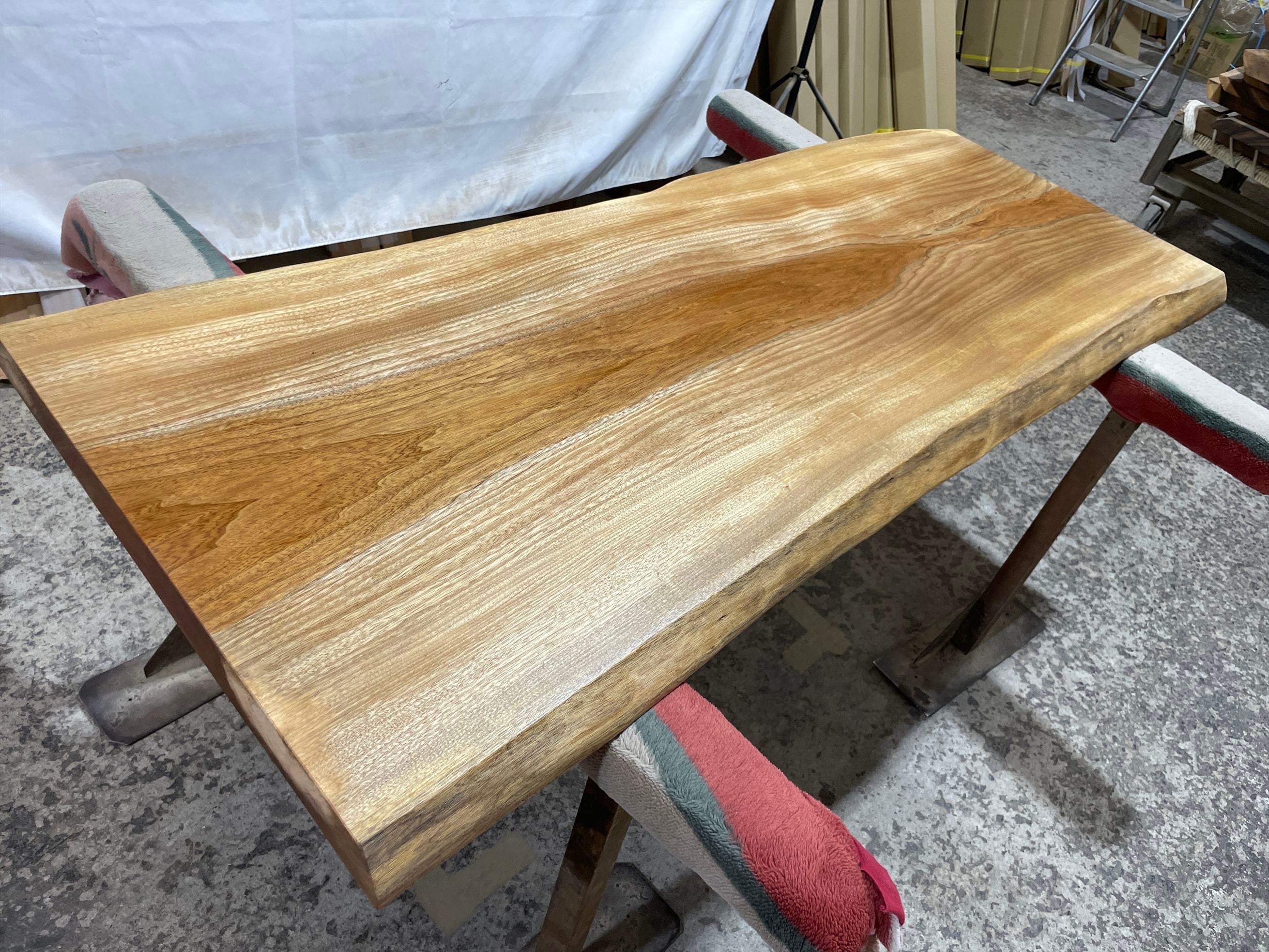 ケヤキ9553 欅 一枚板無垢 乾燥材 1560x590-670x50mm ローテーブル