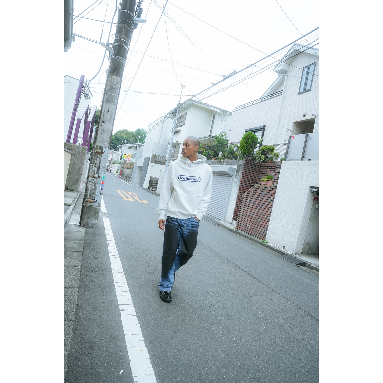 UNEEK BASEMNT - Discover independent style.