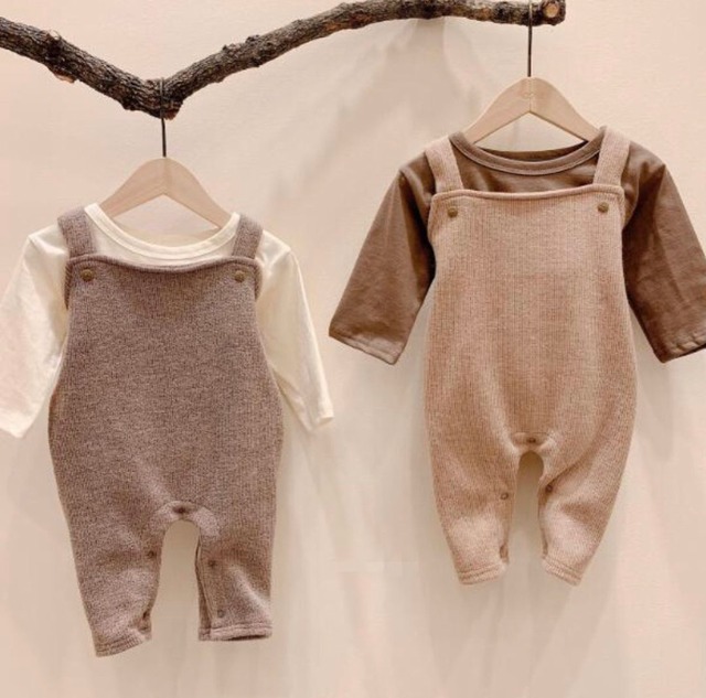 Knit rompers cheerful