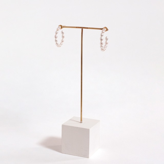 Pearl hoop pierce