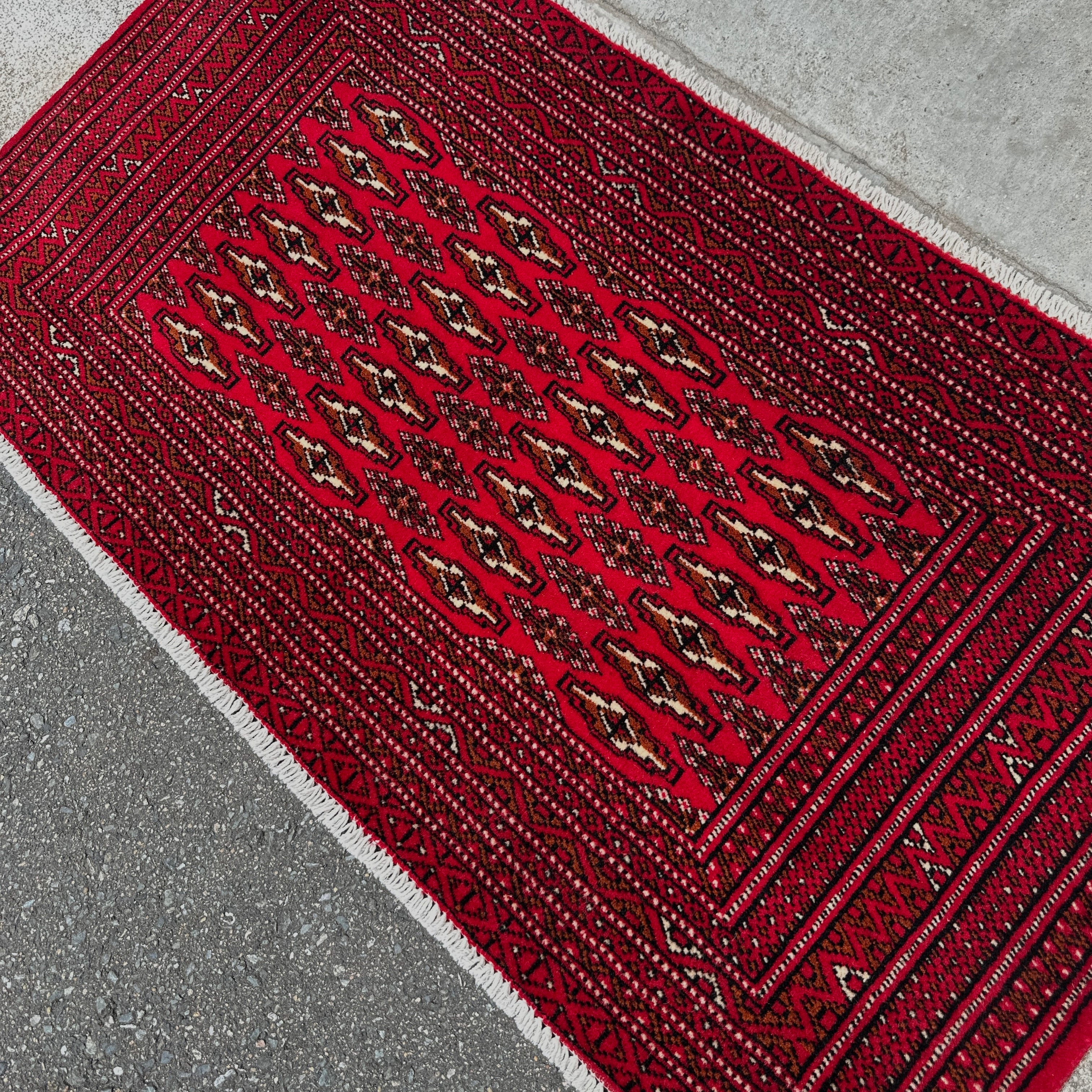 アニマルラグ手織り絨毯 wall hang rug ラグ | Markhor Enterprise