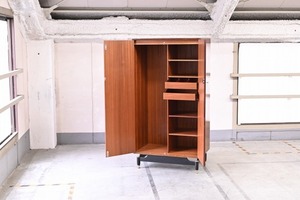 G-PLAN「BLACK&BRASS」トーラ材 ワードローブ キャビネット 収納 洋服掛け クローゼット イギリス ミッドセンチュリー ジープラン【中古家具/中古インテリア/USED家具ユーズド家具/リサイクル】