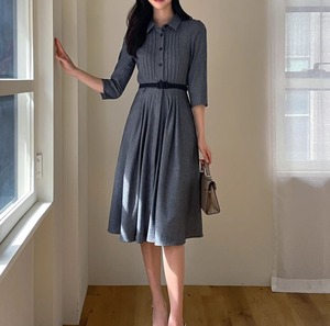 ミドル丈ハーフスリーブグレーワンピース W00670